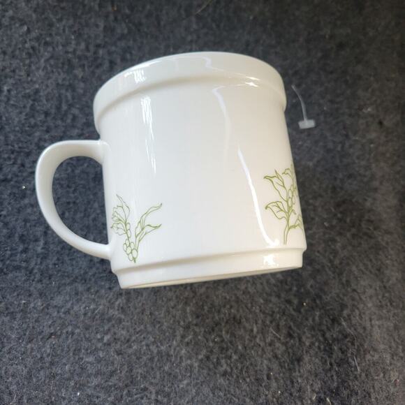 Starbucks "We Proudly Brew" Coffee Mug Cups White 2008 Floral Flower 12oz - Picture 3 of 5